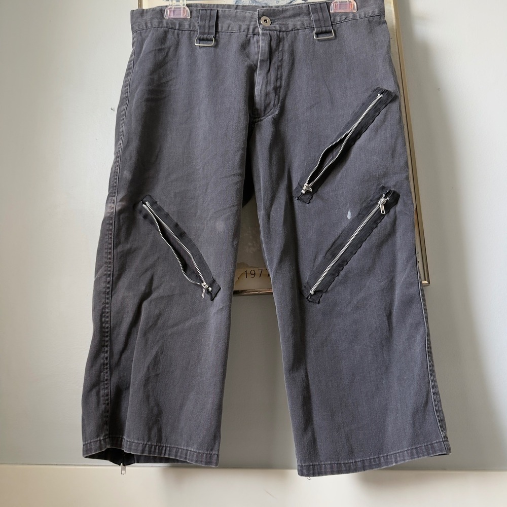 Vintage Mall Goth Cyber Y2K Multi Zipper D-Ring Cropped Wide Cargo Pants Gray L